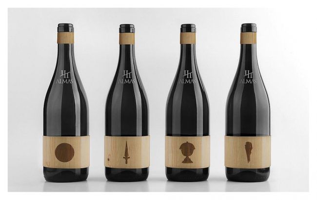 01.Marketing-Vinícola_Cuatro-Almas-Packaging-Vino-Sergio-Daniel.Baraja-Española vino Cuatro Almas Baraja Española